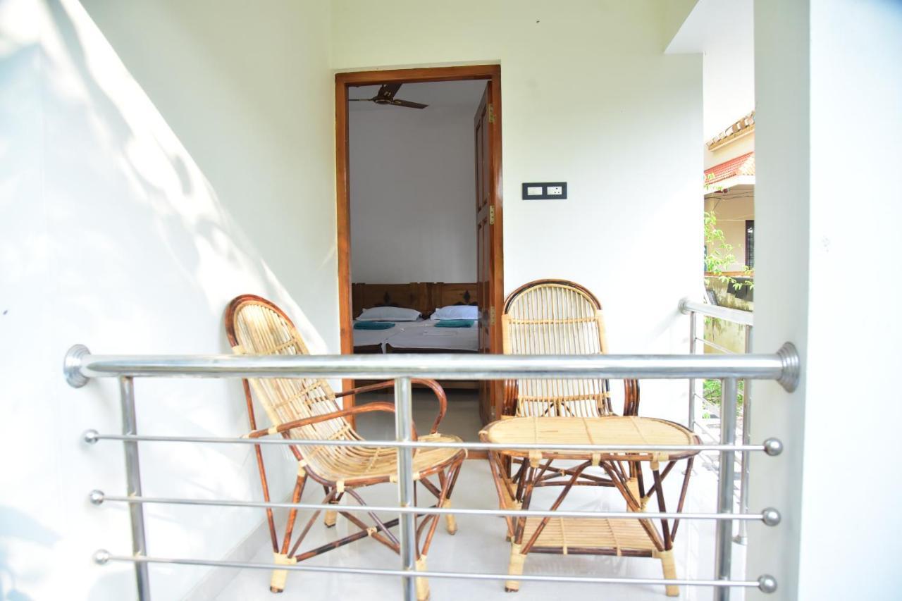 バルカラDevi Kripa Residencyアパートメント エクステリア 写真